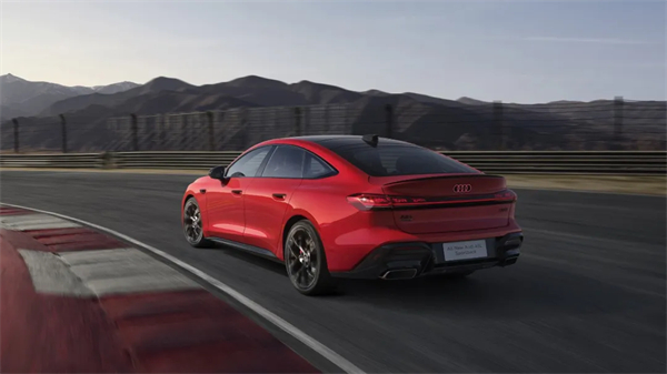 全新上汽奥迪A5L Sportback正式上市，限时臻享价25.99万元起